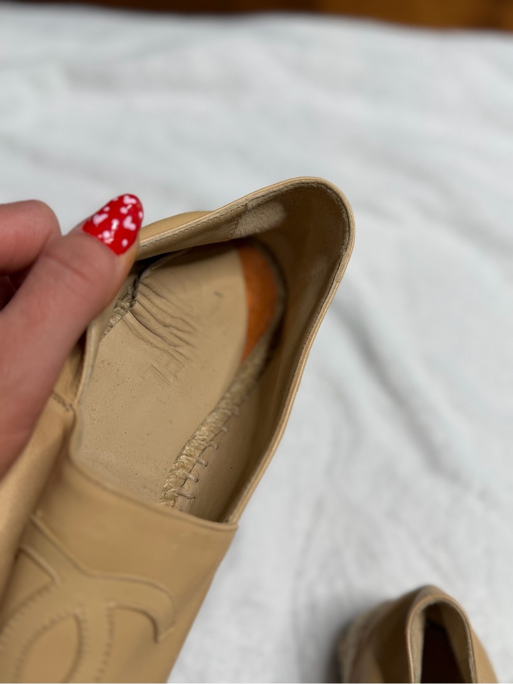 CHANEL Beige/Black Lambskin CC logo Espadrilles Flats | size 37 - Picture 7 of 8